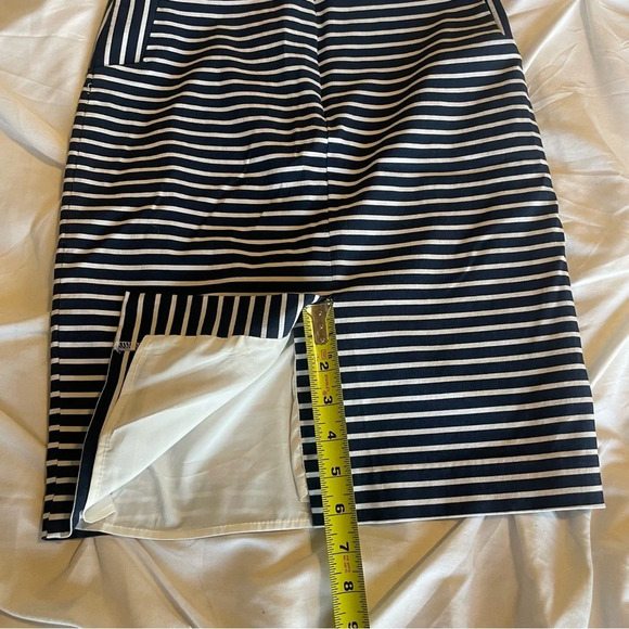 Margaret M Women’s Navy White Striped Pencil Skirt Size Small - Picture 4 of 11